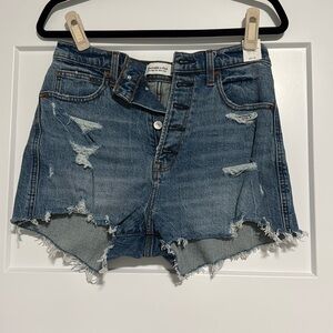 New with tags ulta high rise mom shorts
